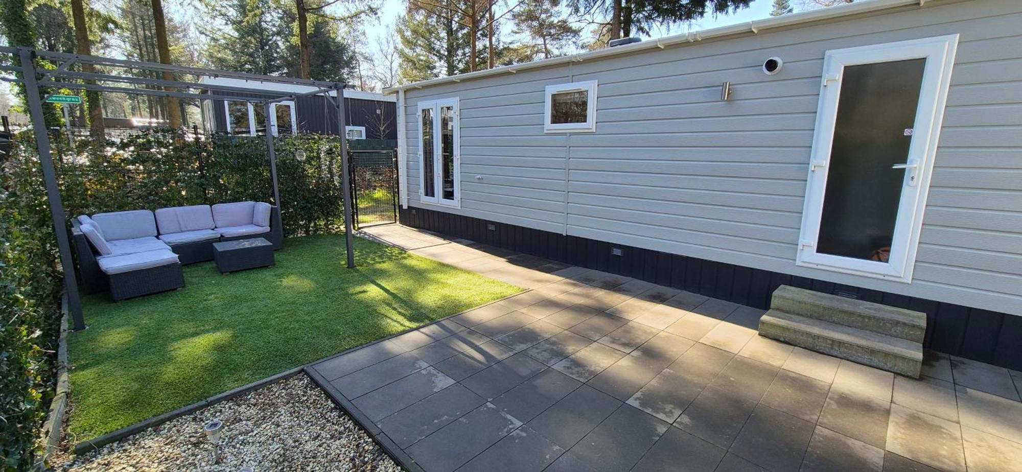 Het Veluwse Boshuisje Knus Chalet Met Omheinde Tuin Op De Veluwe Hoenderloo Exterior photo